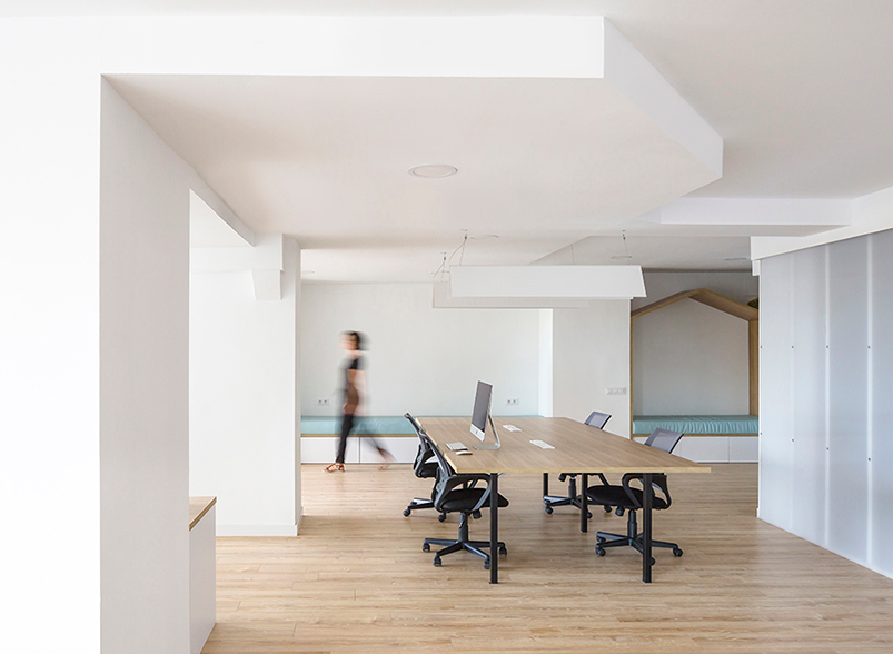 重慶辦公室裝修公司分享舒適、休息、娛樂的辦公室裝修效果圖