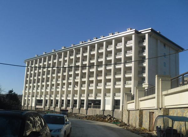 仙女山萬怡酒店外墻裝修現(xiàn)場照片