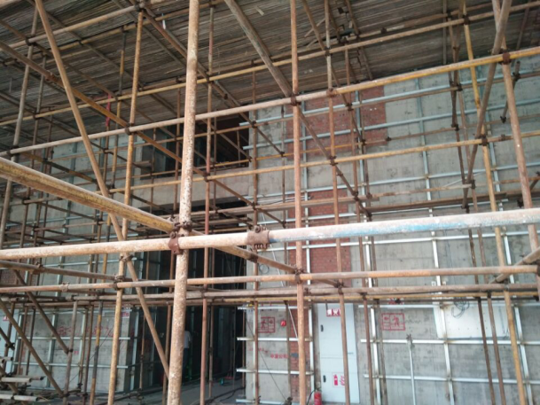 朗天通訊，室內(nèi)裝修工程，墻面處理